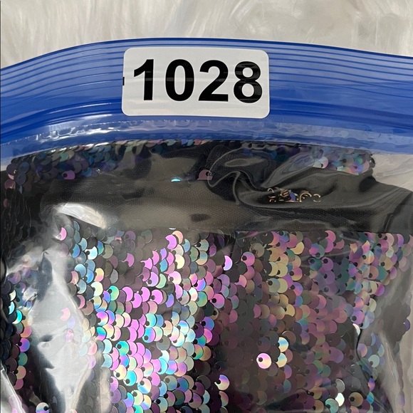 🧜🏼‍♀️ Shop 17 Sequined Pencil Skirt - Picture 13 of 13